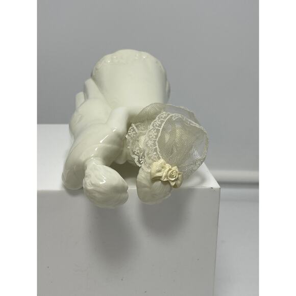 San Francisco Music Box White Porcelain Bride Groom Figurine Plays Wedding March - Picture 5 of 8